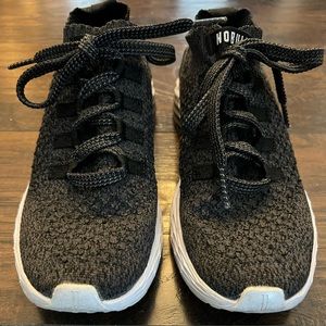 No Bull Graphite Knit Runners size 8.5W/7M